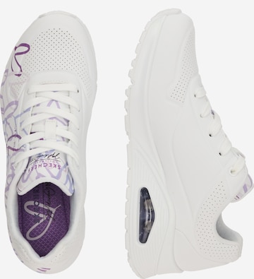 SKECHERS Låg sneaker 'UNO-SPREAD THE LOVE' i vit