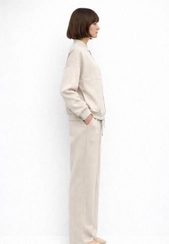 Elara Joggingpak in Beige
