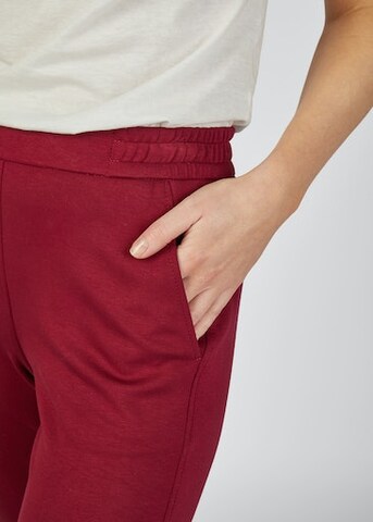 Rabe Regular Pants in Red