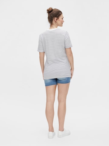 MAMALICIOUS Slimfit Shorts 'Sarina' in Blau