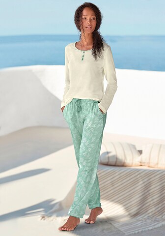 s.Oliver Regular Trousers in Green