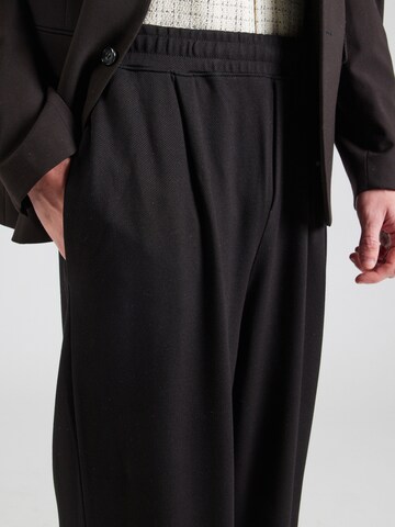 TOPMAN - Loosefit Pantalón plisado en negro