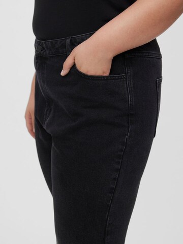 Vero Moda Curve بساق عريضة جينز 'KITHY' بلون أسود