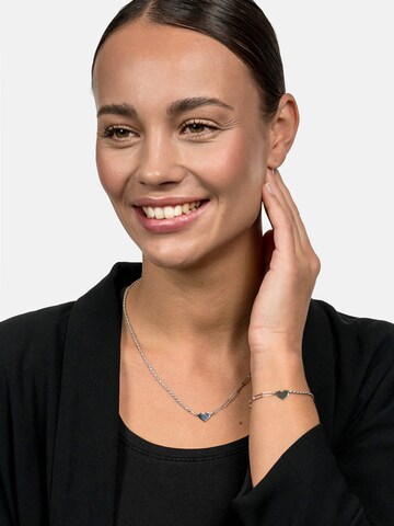 Suri Frey Ketting in Zilver: voorkant
