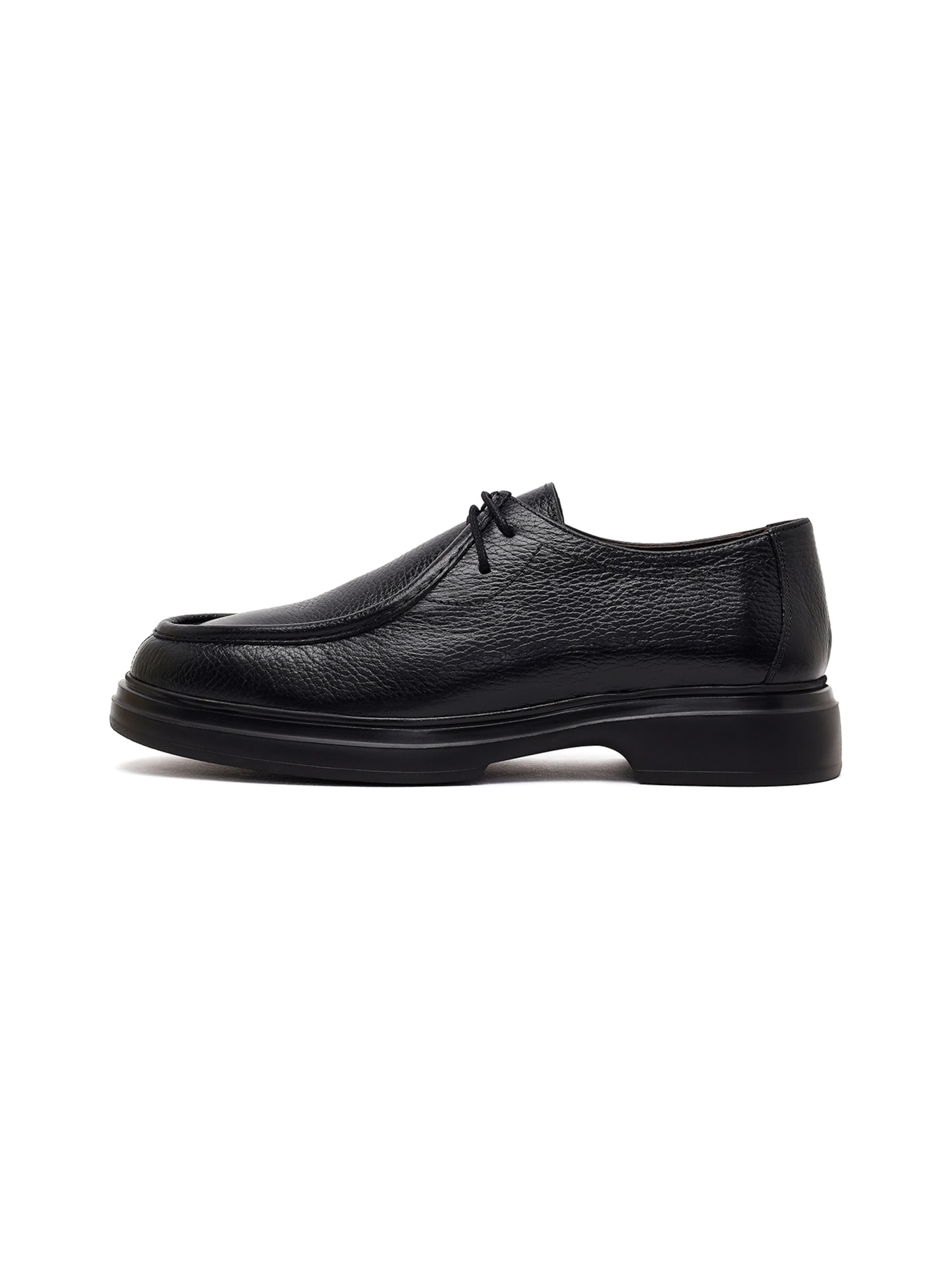 Chaussure à lacets Derimod en noir : devant