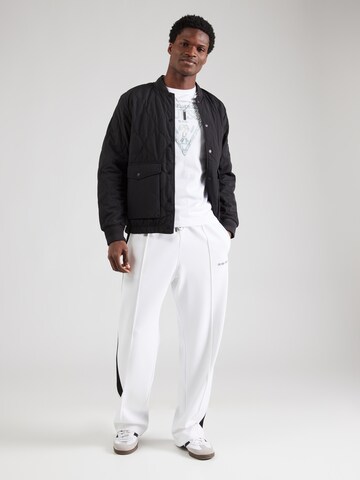 Maglietta di GUESS in bianco