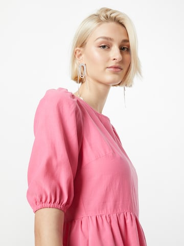 Robe 'Komiri' HUGO Red en rose