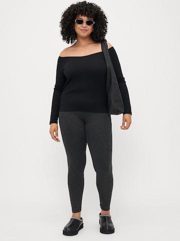 ONLY Carmakoma Skinny Fit Клин 'CARVALERIE' в черно: отпред