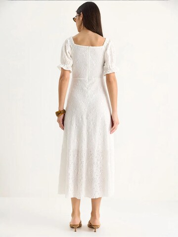 Abito di Bianco Lucci in bianco