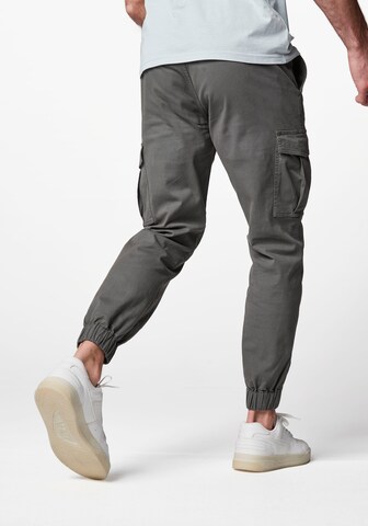 Authentic Le Jogger Tapered Cargo Pants in Grey