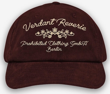 Prohibited Cap 'Verdant Reverie' in Rot: Vorderseite
