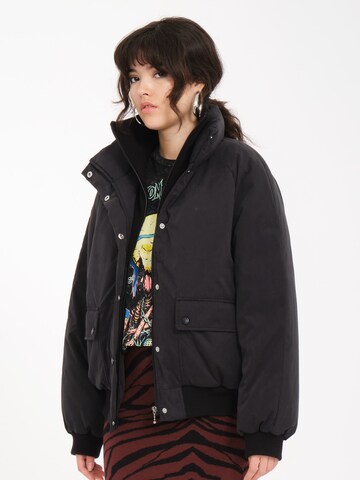 Volcom Between-Season Jacket 'SLEEPI' in Black