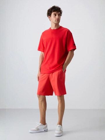 Tommy Life Shirt in Red
