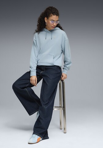 PUMA Sweatshirt in Blau