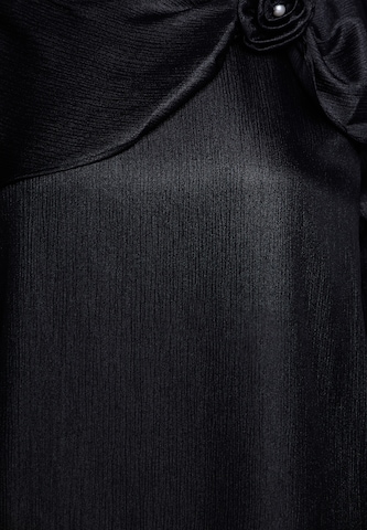 faina Blouse in Black