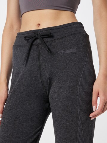 Hummel Slim fit Workout Pants 'HANA' in Black