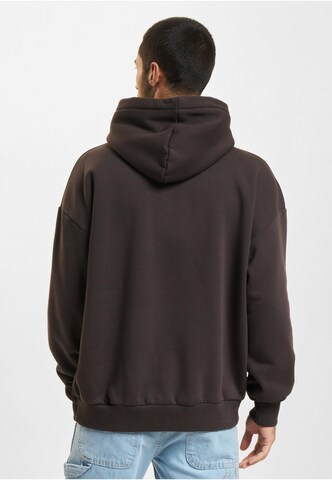 Dropsize Sweatshirt in Braun