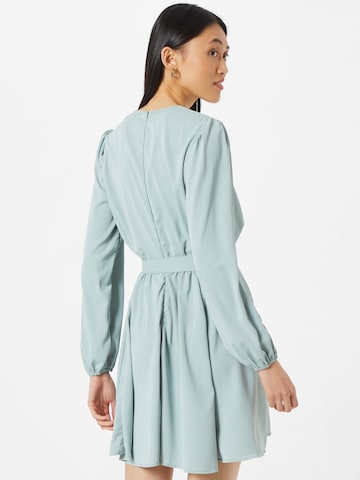 Robe AX Paris en vert