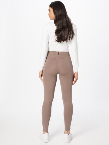 PIECES - Skinny Pantalón 'Karla' en marrón