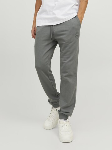 JACK & JONES Tapered Pants 'Gordon' in Grey: front