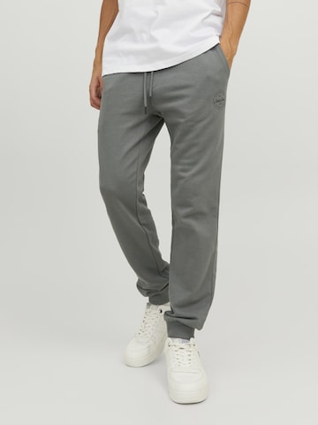 JACK & JONES - Tapered Pantalón 'Gordon' en gris: frente