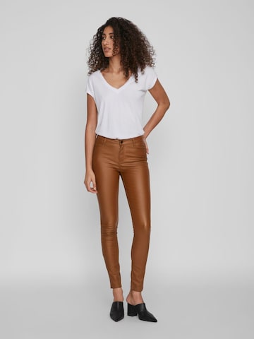 VILA Skinny Jeans 'Commit' i brun