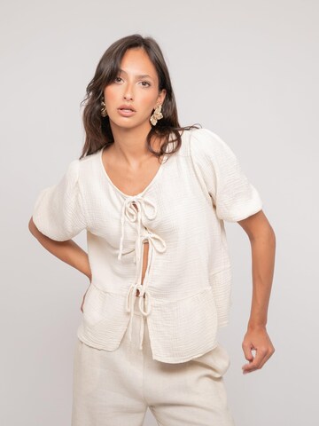 Dona Lisa Blouse 'OLERVIE' in Beige: voorkant