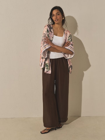 Next Kimono w kolorze różowy