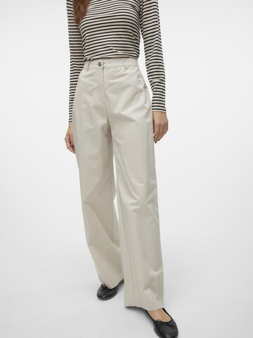 Loosefit Pantalon 'VMChris' VERO MODA en beige