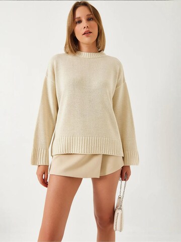 Bianco Lucci Trui in Beige