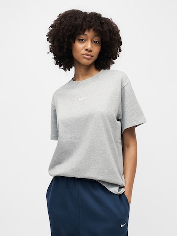 T-shirt 'CLASSIC' Nike Sportswear en gris