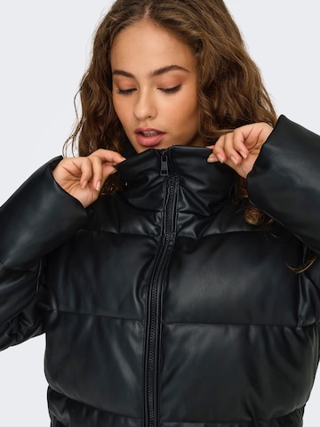 Manteau d’hiver 'ONLIDA' ONLY en noir