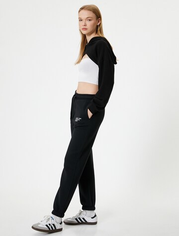 Koton Tapered Broek in Zwart