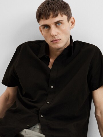 SELECTED HOMME Regular fit Button Up Shirt in Black