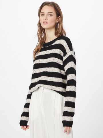 VILA Sweater 'Paline' in Black: front