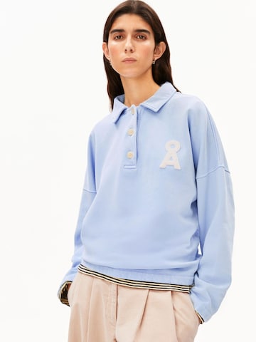 Sweat-shirt 'POLO SWEAT' ARMEDANGELS en bleu