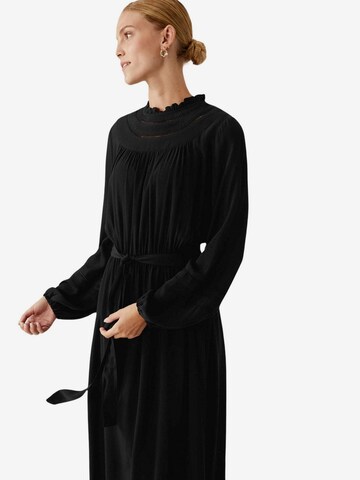 Robe Marks & Spencer en noir : devant