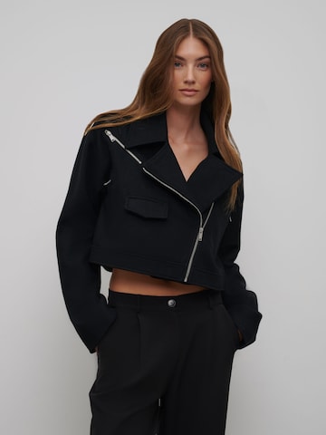 RÆRE by Lorena Rae Between-Season Jacket 'Christin' in Black: front