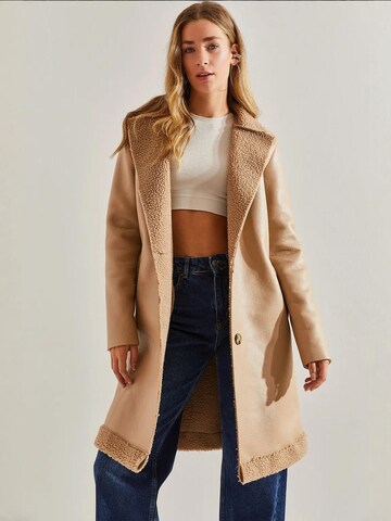 Cappotto invernale di Bianco Lucci in beige