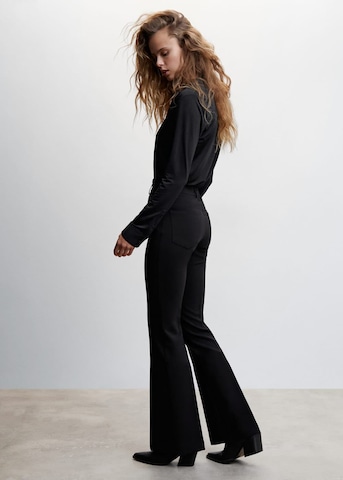 MANGO Bootcut Pantalon 'Pandy' in Zwart