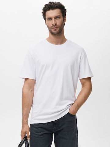 Tricou 'KIMI' de la MANGO MAN pe alb: față