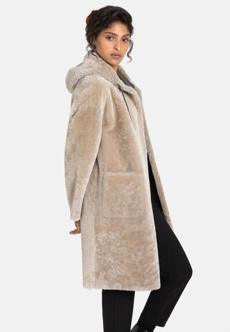 Werner Christ Winter Coat 'Aya' in Beige