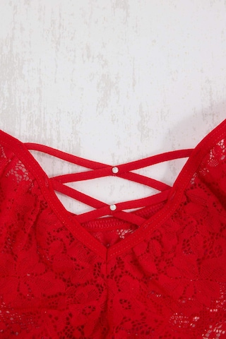Trendyol Curve String in Zwart