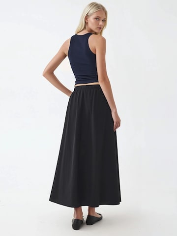 Busem Skirt in Black