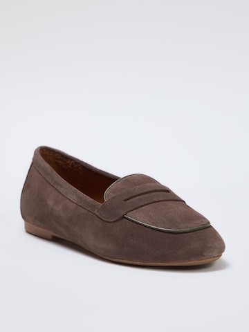 Chaussure basse Trendyol en marron