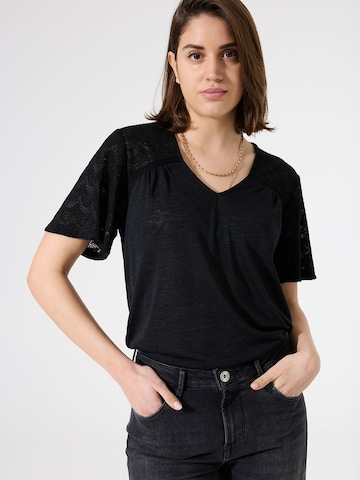 GARCIA T-Shirt in Schwarz: Vorderseite