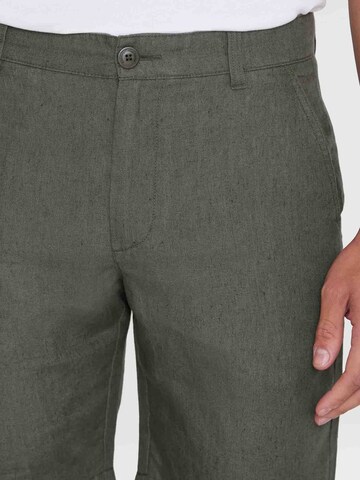 KnowledgeCotton Apparel Regular Pants in Green