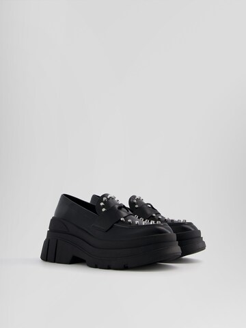 Chaussure basse Bershka en noir