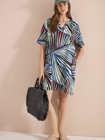 Rochie de la CECIL pe verde