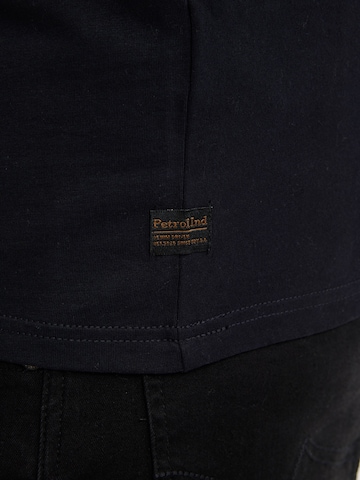 Petrol Industries T-shirt i svart